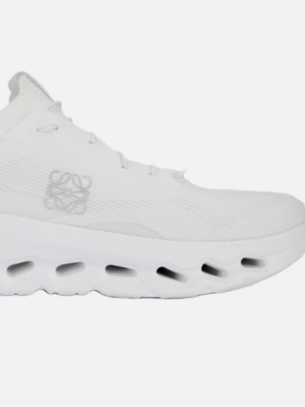 Men- On Running Cloudtilt Loewe All White